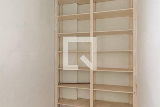 Quarto de Serviço de apartamento para alugar com 2 quartos, 100m² em Grajaú, Rio de Janeiro