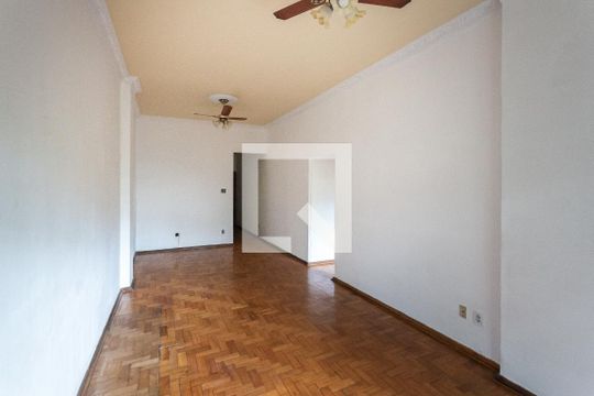 Sala de apartamento para alugar com 2 quartos, 100m² em Grajaú, Rio de Janeiro
