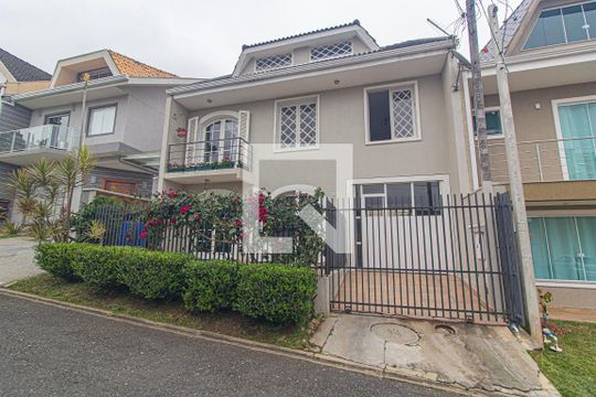 Fachada de casa de condomínio para alugar com 3 quartos, 220m² em Cachoeira, Curitiba