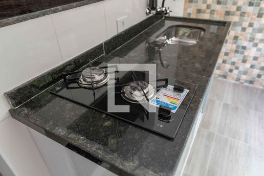 Cozinha e Área de Serviço de kitnet/studio para alugar com 1 quarto, 20m² em Fonseca, Niterói
