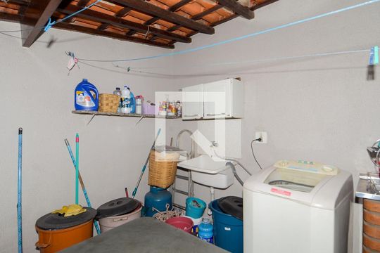 Área de Serviço de casa à venda com 3 quartos, 220m² em Picanço, Guarulhos