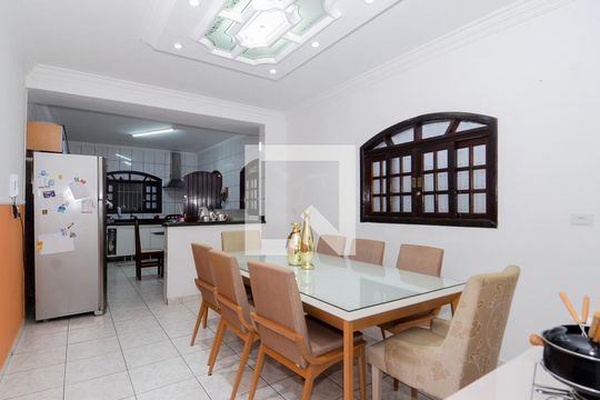 Copa de casa à venda com 3 quartos, 220m² em Picanço, Guarulhos