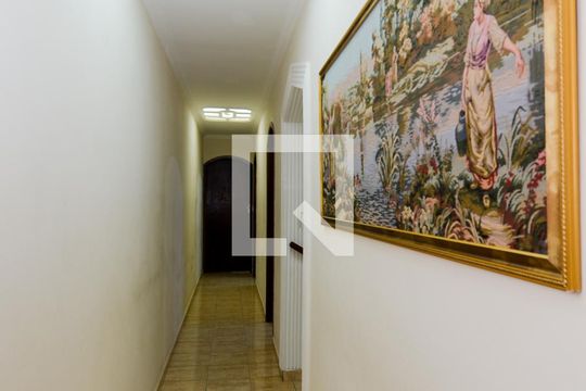 Corredor dos Dormitórios  de casa à venda com 3 quartos, 220m² em Picanço, Guarulhos