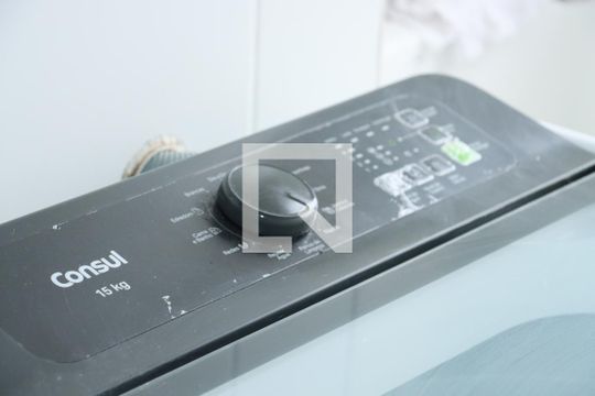 Cozinha de apartamento para alugar com 2 quartos, 47m² em Vila Monte Serrat, Cotia