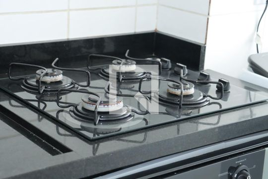 Cozinha de apartamento para alugar com 2 quartos, 47m² em Vila Monte Serrat, Cotia