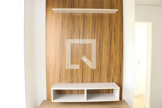 Sala de apartamento para alugar com 2 quartos, 47m² em Vila Monte Serrat, Cotia