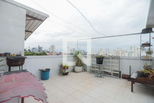 Quintal de casa à venda com 5 quartos, 120m² em Vila Romana, São Paulo
