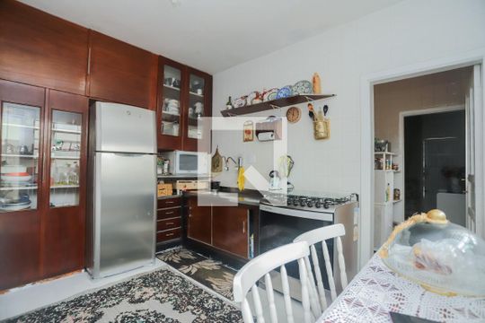Cozinha de casa à venda com 5 quartos, 120m² em Vila Romana, São Paulo