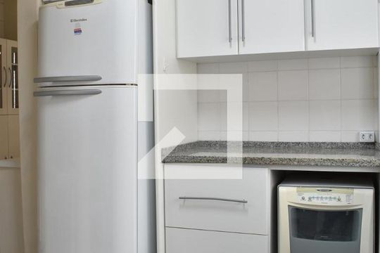 Cozinha de apartamento para alugar com 4 quartos, 211m² em Batel, Curitiba
