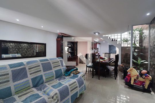 Sala de casa à venda com 3 quartos, 186m² em Vila Guiomar, Santo André