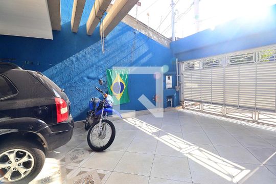 Garagem de casa à venda com 3 quartos, 186m² em Vila Guiomar, Santo André