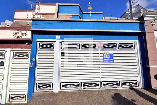 Fachada de casa à venda com 3 quartos, 186m² em Vila Guiomar, Santo André