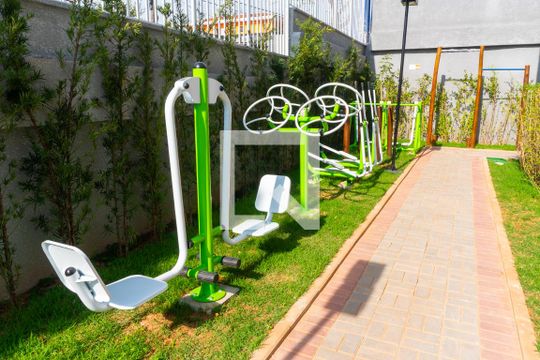 Área comum de apartamento para alugar com 2 quartos, 41m² em Vila Mira, São Paulo