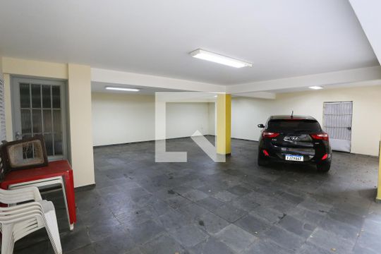 Garagem de casa à venda com 3 quartos, 540m² em Cidade Patriarca, São Paulo
