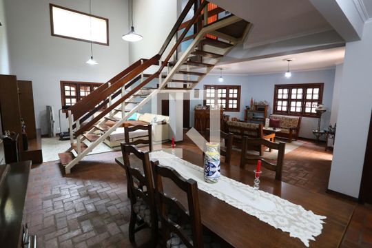 Sala de casa à venda com 3 quartos, 540m² em Cidade Patriarca, São Paulo