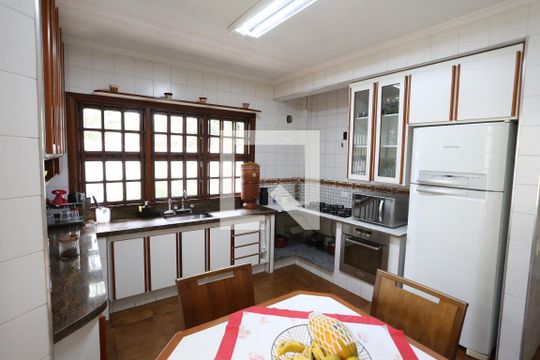Casa à venda com 3 quartos, 540m² em Cidade Patriarca, São Paulo
