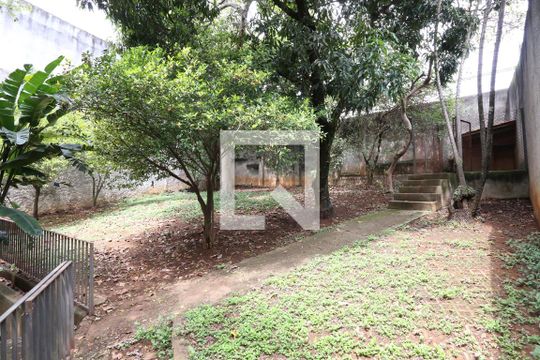 Quintal de casa à venda com 3 quartos, 540m² em Cidade Patriarca, São Paulo