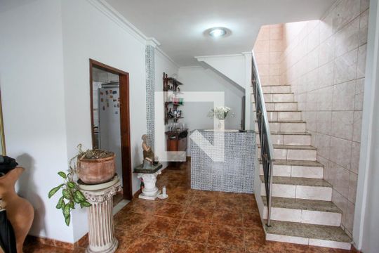 Sala de casa à venda com 3 quartos, 430m² em Curicica, Rio de Janeiro