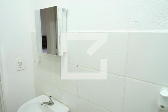 Banheiro de apartamento para alugar com 2 quartos, 50m² em Jardim Interlagos, Ribeirão Preto