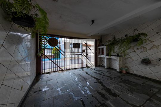 Garagem de casa à venda com 3 quartos, 125m² em Vila Macedopolis, São Paulo
