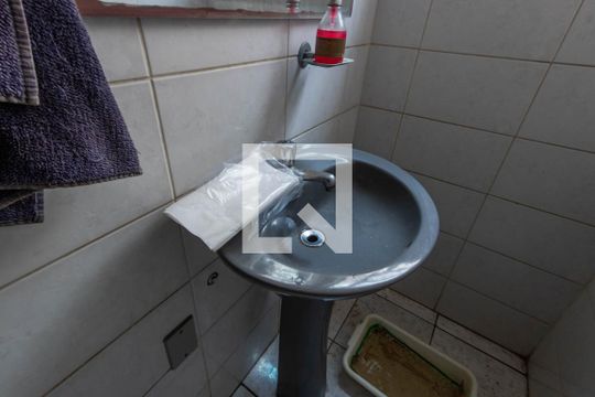 Lavabo de casa à venda com 3 quartos, 125m² em Vila Macedopolis, São Paulo