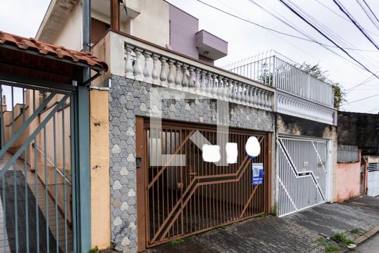 Fachada de casa à venda com 3 quartos, 125m² em Vila Macedopolis, São Paulo