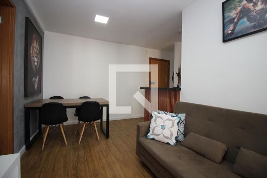 Sala de apartamento para alugar com 1 quarto, 50m² em Taguatinga Sul (taguatinga), Brasília