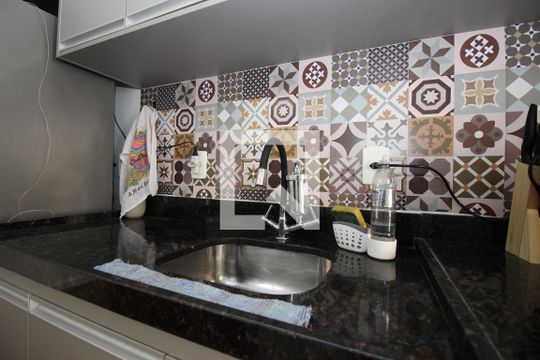 Cozinha de apartamento para alugar com 1 quarto, 50m² em Taguatinga Sul (taguatinga), Brasília