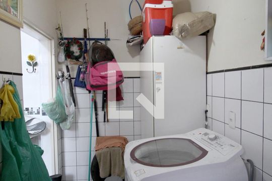 Área de Serviço de casa para alugar com 3 quartos, 240m² em Jardim Astro, Sorocaba