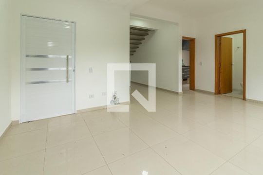 Casa para alugar com 3 quartos, 400m² em Jardim dos Ipês, Embu das Artes