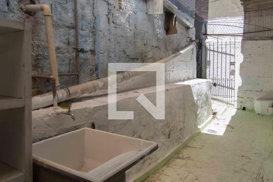 Lavanderiaa de casa à venda com 4 quartos, 216m² em Vila Arcadia, São Paulo