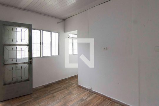 Sala de casa à venda com 4 quartos, 216m² em Vila Arcadia, São Paulo