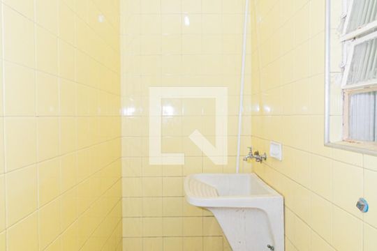 Área de Serviço de casa à venda com 4 quartos, 220m² em Vila Nilo, São Paulo