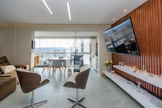 Sala de apartamento à venda com 2 quartos, 105m² em Vila da Serra, Nova Lima