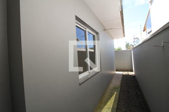Varanda de casa à venda com 2 quartos, 80m² em Igara, Canoas