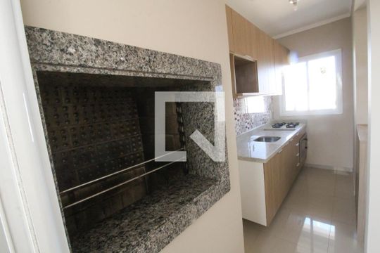 Cozinha de casa à venda com 2 quartos, 80m² em Igara, Canoas