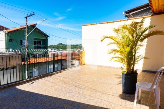 varanda de casa à venda com 4 quartos, 159m² em Vila do Encontro, São Paulo
