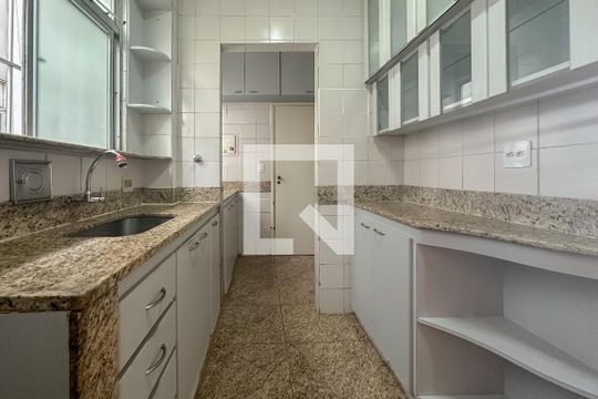 Cozinha de apartamento para alugar com 4 quartos, 150m² em Sagrada Família, Belo Horizonte