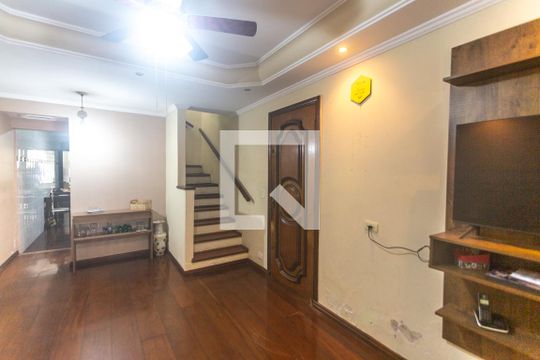 Sala de estar de casa à venda com 4 quartos, 190m² em Taboão, São Bernardo do Campo