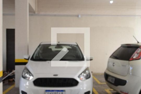Garagem de apartamento para alugar com 3 quartos, 100m² em Menino Deus, Porto Alegre