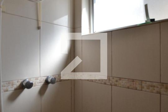 Banheiro da Suíte de apartamento para alugar com 3 quartos, 100m² em Menino Deus, Porto Alegre