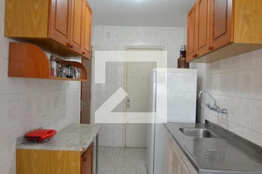 Cozinha de apartamento para alugar com 3 quartos, 100m² em Menino Deus, Porto Alegre