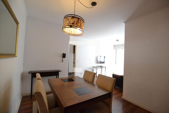 Sala de apartamento para alugar com 3 quartos, 100m² em Menino Deus, Porto Alegre