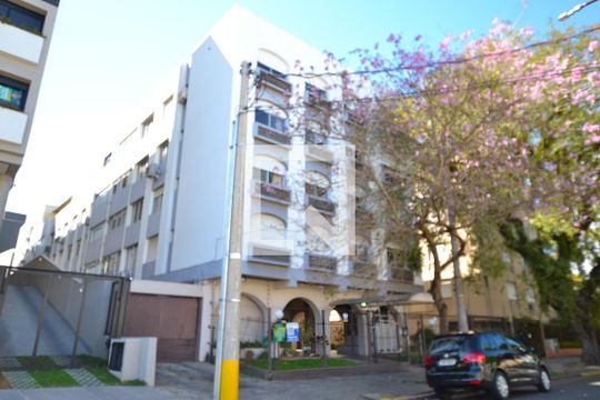 Fachada de apartamento para alugar com 3 quartos, 100m² em Menino Deus, Porto Alegre