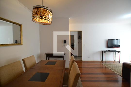 Sala de apartamento para alugar com 3 quartos, 100m² em Menino Deus, Porto Alegre