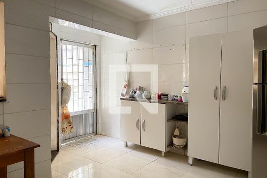 Cozinha de casa à venda com 2 quartos, 250m² em Cipava, Osasco