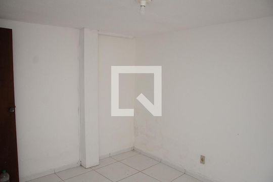Quarto 1 de casa para alugar com 1 quarto, 40m² em Jardim Pérola, Contagem