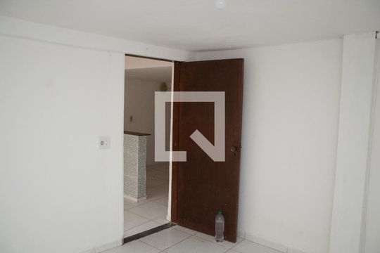 Quarto 1 de casa para alugar com 1 quarto, 40m² em Jardim Pérola, Contagem