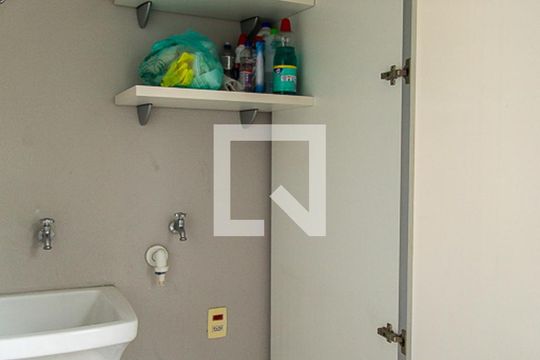 Área de Serviço de apartamento para alugar com 2 quartos, 50m² em Saúde, São Paulo