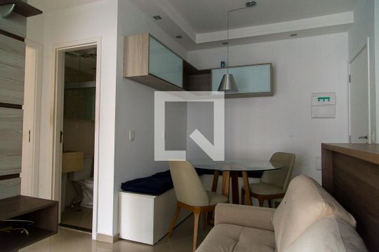Sala de apartamento para alugar com 2 quartos, 50m² em Saúde, São Paulo